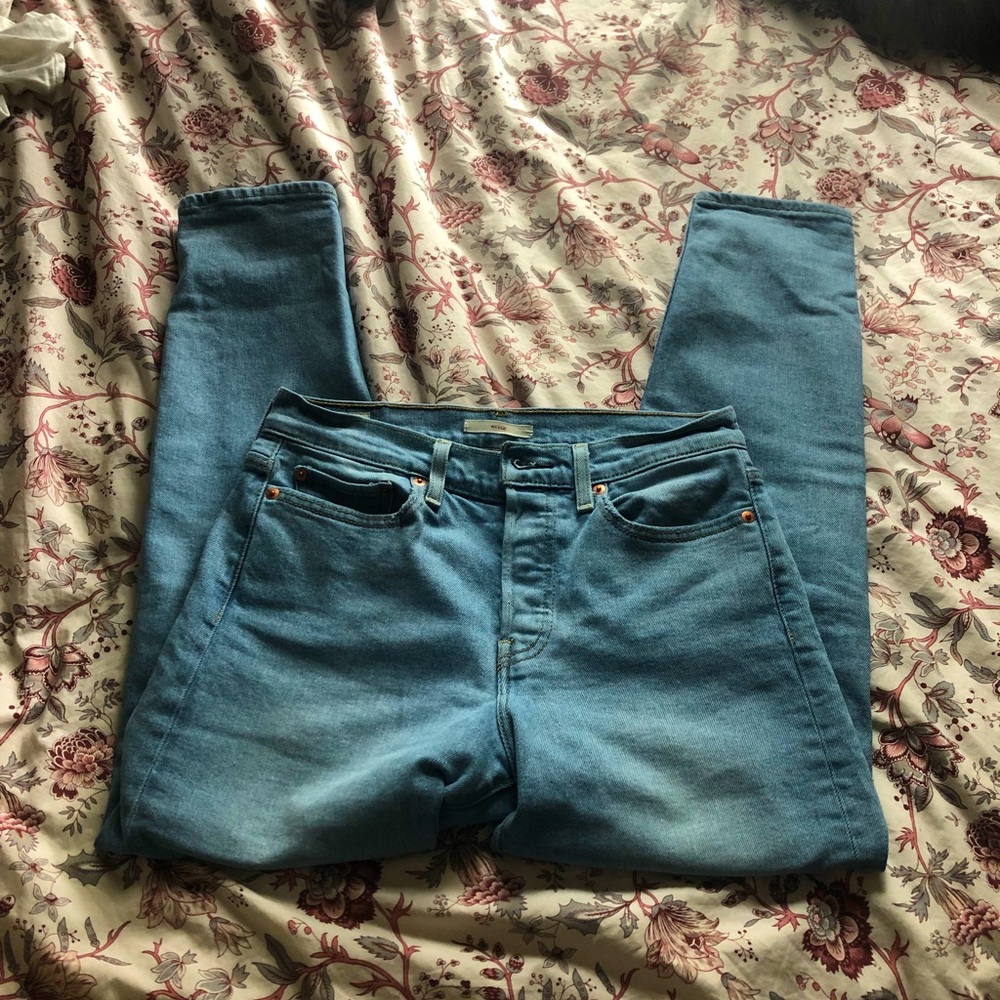 Levi’s wedgie straight leg jeans